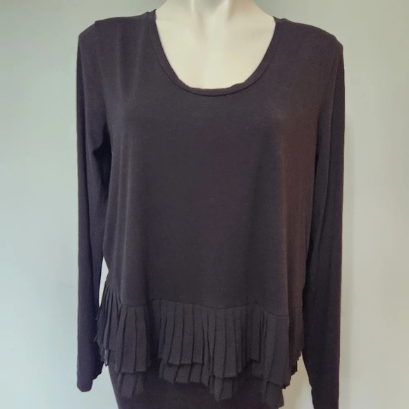 J. Crew Black Pleated Bottom Top - Picture 2 of 13